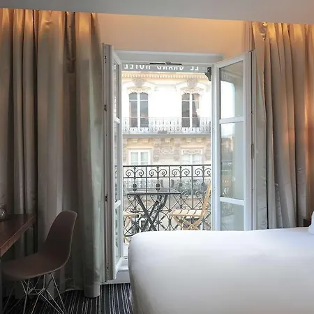 Le Grand Grenoble, Bw Premier Collection By Western Grenoble