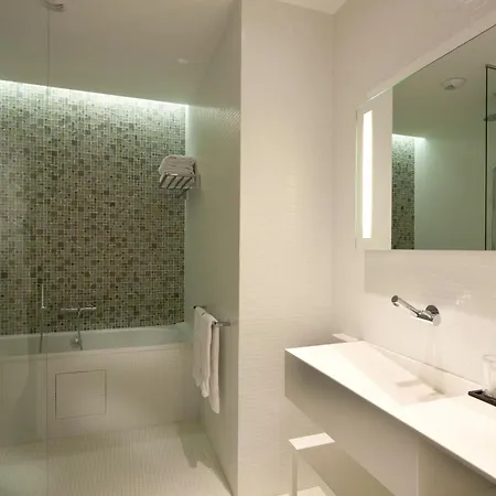 Le Grand Grenoble, Bw Premier Collection By Western Hotel 4*