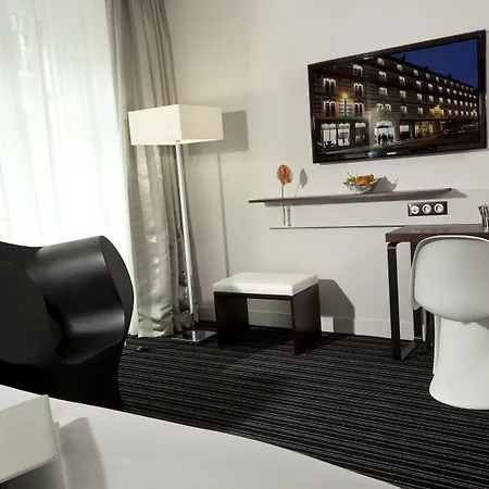 Le Grand Grenoble, Bw Premier Collection By Western