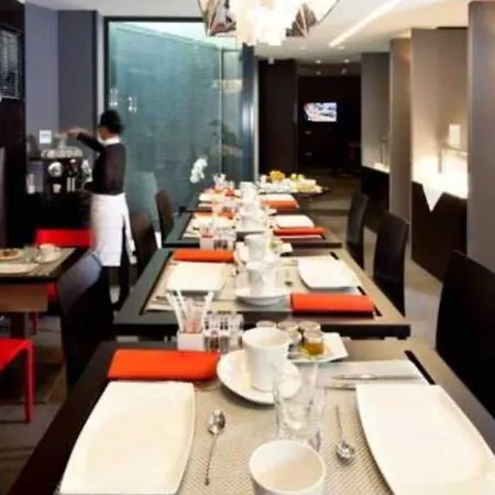 Le Grand Grenoble, Bw Premier Collection By Western 4*